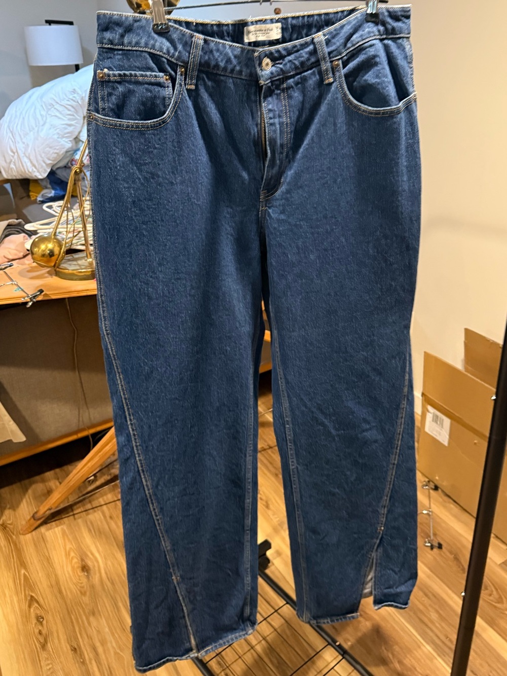 Abercrombie & Fitch Women’s Curve Love High-Rise Straight-Leg Jeans